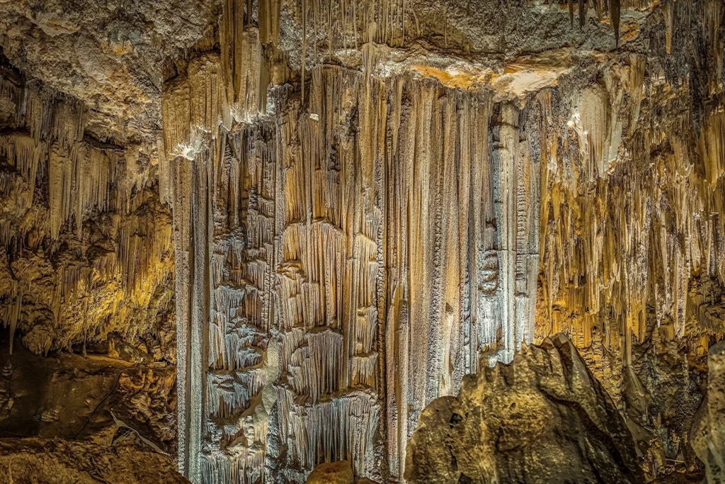 Caves of Nerja - Höhlen von Nerja - Cuevas de Nerja - Grotten van Nerja